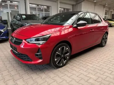 Gebraucht Opel Corsa-e GS Line 100 kW (136 PS) 2022 Chili rot/kardio rot Kleinwagen