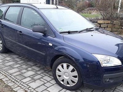 Blau Gebraucht 2005 Ford Focus Kombi | 1.200 € (Superpreis)