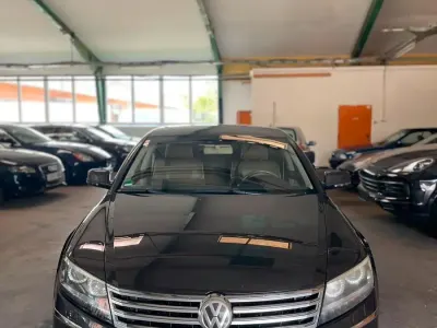 Gebraucht VW Phaeton 240 PS (176 kW) 2013 Braun Limousine