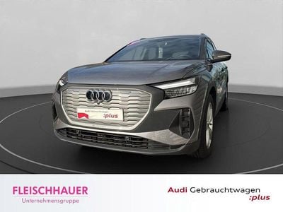 Grau Gebraucht 2024 Audi Q4 e-tron Basis SUV | 39.990 € (Guter Preis)