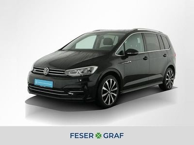 Gebraucht VW Touran Highline 150 PS (110 kW) 2022 Deep black perleffekt Van / Kleinbus