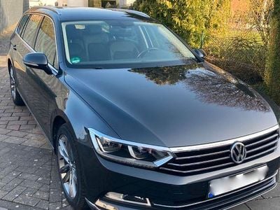 Gebraucht VW Passat Highline 150 PS (110 kW) 2019 Grau Kombi