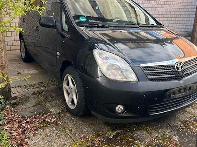 Gebraucht Toyota Verso 110 PS (80 kW) 2012 Schwarz Van / Kleinbus