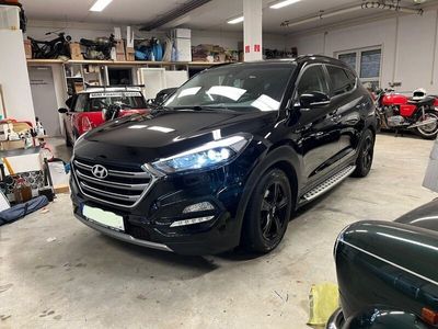 gebraucht Hyundai Tucson 25 Jahre Edition 2.0 CRDI 4 WD