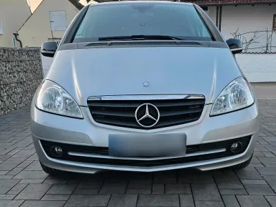 Brugt Mercedes A180 109 HK (80 kW) 2011 Grå Hatchback