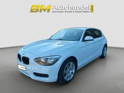 Gebraucht BMW 114 Advantage 102 PS (75 kW) 2015 Weiß Kleinwagen