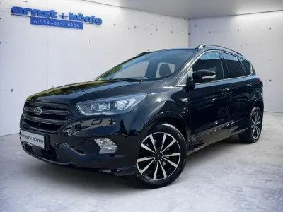 Gebraucht Ford Kuga ST-Line 179 PS (131 kW) 2018 Shadow black (mica) SUV