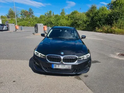 Gebraucht BMW 320 Shadowline 190 PS (139 kW) 2023 Schwarz Limousine