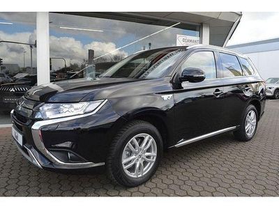 Gebraucht Mitsubishi Outlander P-HEV Basis 135 PS (99 kW) 2021 Schwarz SUV