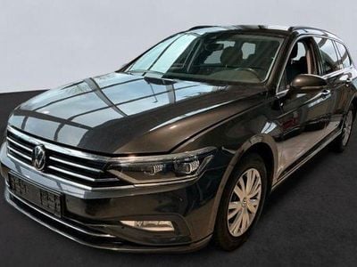 Gebraucht VW Passat Business 122 PS (89 kW) 2022 Grau Kombi