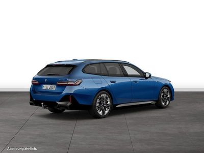 Gebraucht BMW i5 M Sport 250 kW (340 PS) 2025 Blau Kombi