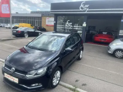 Gebraucht VW Polo Comfortline 90 PS (66 kW) 2015 Deep black perleffekt Kleinwagen