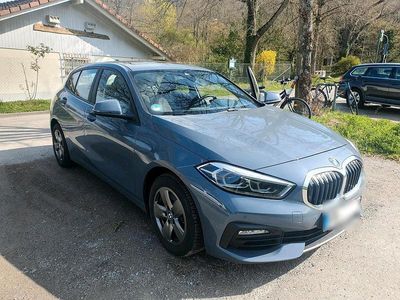 Second-hand BMW 118 Advantage 136 CP (100 kW) 2021 Gri Hatchback