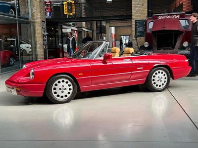 Occasion Alfa Romeo Spider 126 ch (92 kW) 1991 Rouge Cabriolet