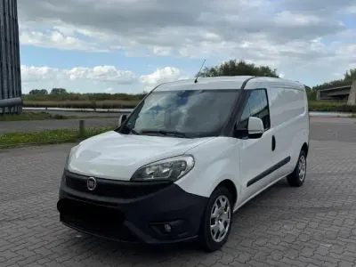 Gebraucht Fiat Doblò 101 PS (74 kW) 2015 Weiß Van / Kleinbus