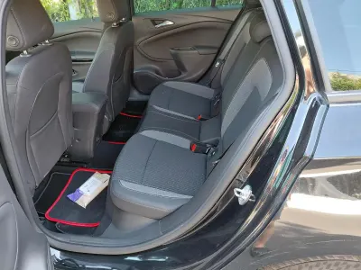 Gebraucht Opel Astra Sport 122 PS (89 kW) 2021 Schwarz Kombi