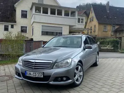 Gebraucht Mercedes C200 136 PS (100 kW) 2011 Grau Limousine