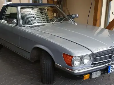 Begagnad Mercedes SL380 155 HK (114 kW) 1982 Silver Cab