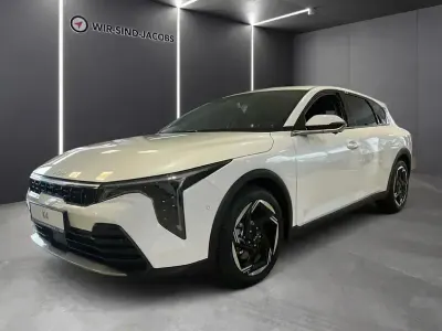 Nuova Kia K4 Spirit 150 CV (110 kW) 2026 Bianco Berlina