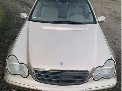 Gebraucht Mercedes C220 143 PS (105 kW) 2001 Limousine