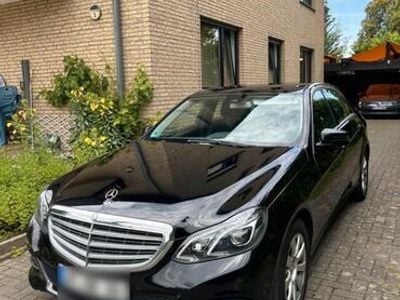 Mercedes E220