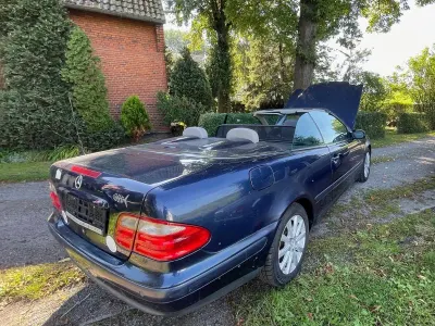 Käytetty Mercedes CLK230 1999 Avoauto