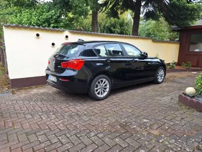 Gebraucht BMW 116 116 PS (85 kW) 2015 Schwarz Kleinwagen