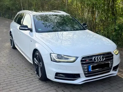 Gebraucht Audi A4 S-Line 177 PS (130 kW) 2012 Weiß Kombi