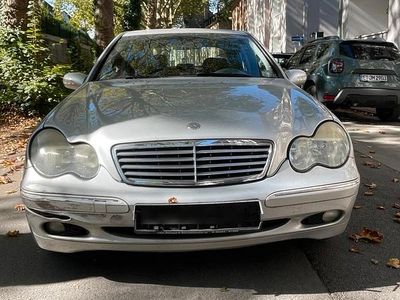 Mercedes C180