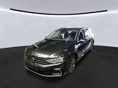 Gebraucht VW Passat GTE 156 PS (114 kW) 2022 Grau Kombi