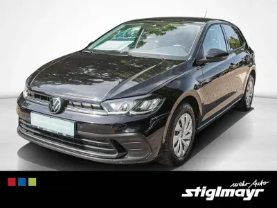 Gebraucht VW Polo Life 95 PS (69 kW) 2021 Deep black perleffekt Kleinwagen