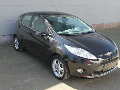 Second-hand Ford Fiesta Titanium 82 CP (60 kW) 2011 Negru Berlinǎ