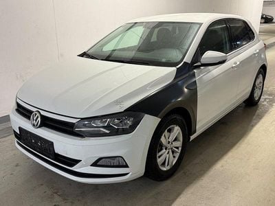 Weiß Gebraucht 2018 VW Polo Comfortline Limousine | 4.990 €