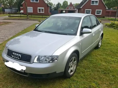 Gebraucht Audi A4 132 PS (97 kW) 2001 Silber Limousine