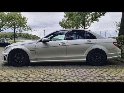 Mercedes C63 AMG