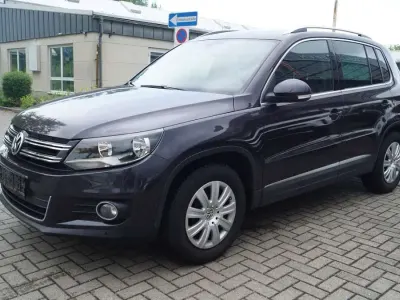 Gebraucht VW Tiguan LOUNGE 150 PS (110 kW) 2015 Kryptongrau metallic SUV