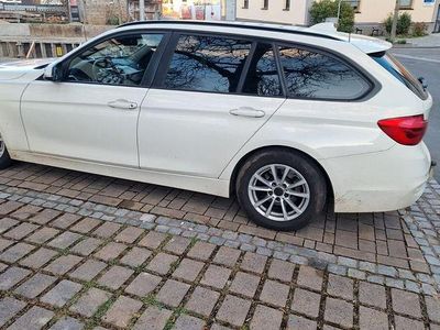 Gebraucht BMW 320 Advantage 190 PS (139 kW) 2017 Weiß Kombi