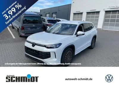 Gebraucht VW Tayron R 150 PS (110 kW) 2025 Oryxweiß perlmutteffekt SUV