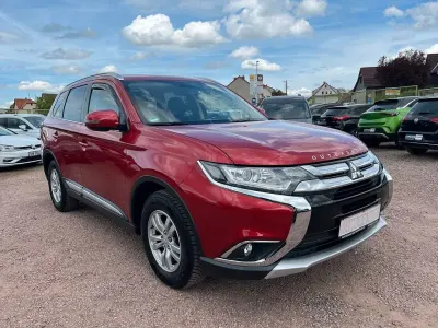 Gebraucht Mitsubishi Outlander 150 PS (110 kW) 2017 Rot SUV