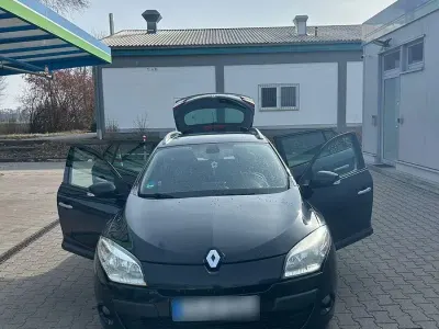 Brugt Renault Mégane GrandTour Expression 131 HK (96 kW) 2011 Sort Stationcar