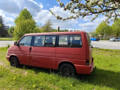Używany VW T4 68 KM (50 kW) 1996 Czerwony Van