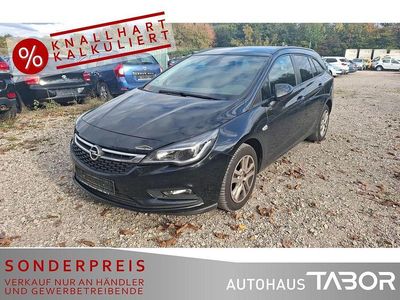 Onyx schwarz Gebraucht 2018 Opel Astra Kombi | 4.985 € (Superpreis)