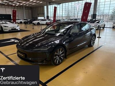 Grau Gebraucht 2024 Tesla Model 3 Long Range RWD Limousine | 44.100 €