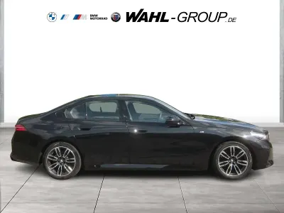 Gebraucht BMW 520 Sport Line 197 PS (144 kW) 2024 Schwarz metallic