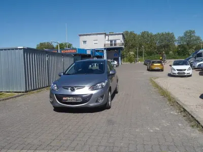 Gebraucht Mazda 2 Center-Line 102 PS (75 kW) 2011 Silber Kleinwagen