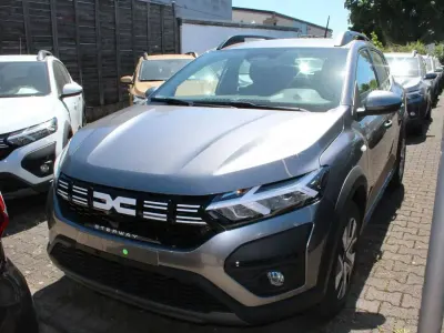 Nowe Dacia Sandero Expression 91 KM (66 kW) 2025 Szary Hatchback