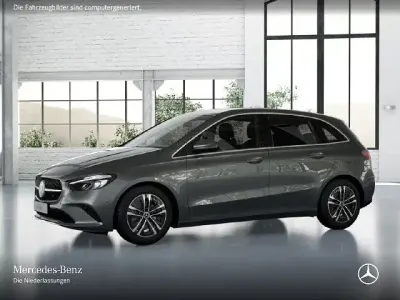 Używany Mercedes B200 Progressive 163 KM (119 kW) 2025 Szary Minivan