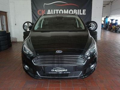 Schwarz Gebraucht 2018 Ford S-MAX Titanium Van / Kleinbus | 15.990 € (Guter Preis)