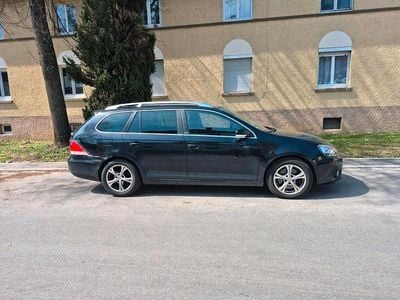 Usata VW Golf VII 140 CV (102 kW) 2012 Nero Station wagon