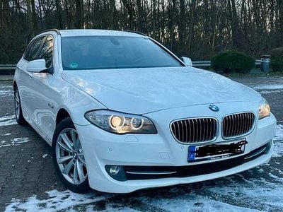 Weiß Gebraucht 2012 BMW 520 Kombi | 9.499 € (Fairer Preis)